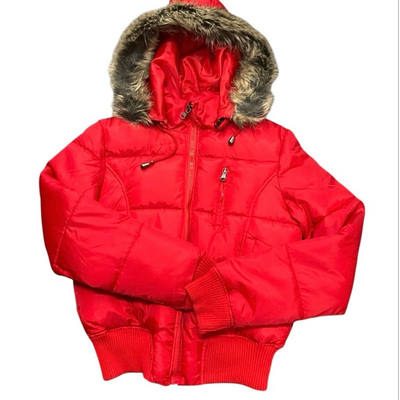 Members Red Puffer Jacket with Faux Fur Hood womens size M full zip. - Picture 3 of 11